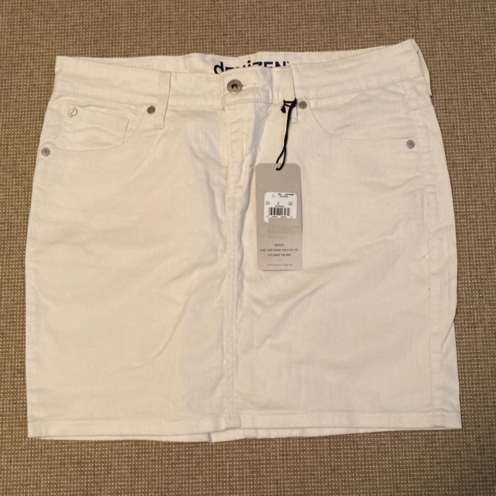 Denizen white jean skirt never worn size 10